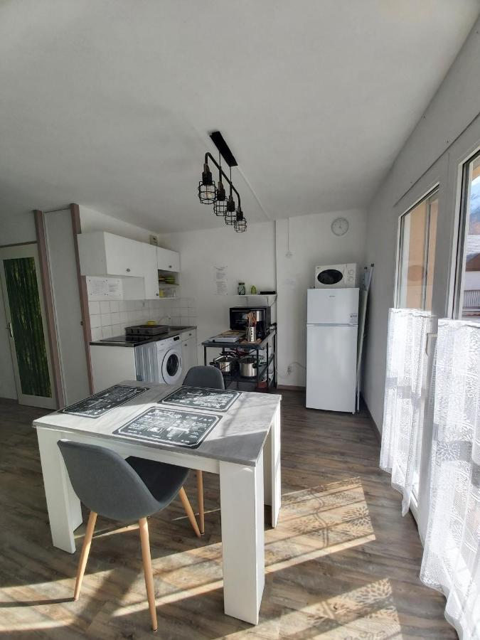 Luz St Sauveur, Appartement 3 Personnes, Superbe Vue Montagne, Expose Sud, Residence Tres Calme Luz-Saint-Sauveur Bagian luar foto
